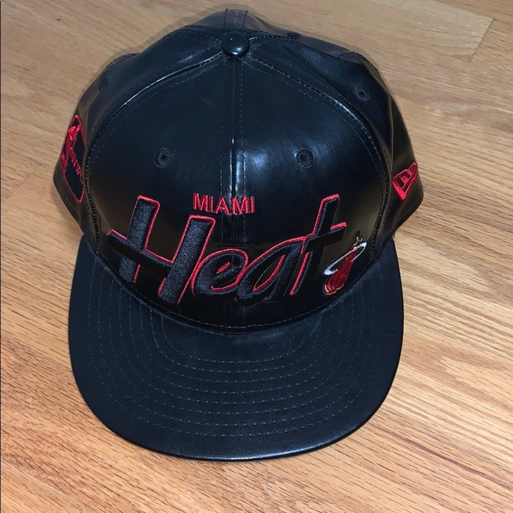 Nice mat black Miami Heat hat